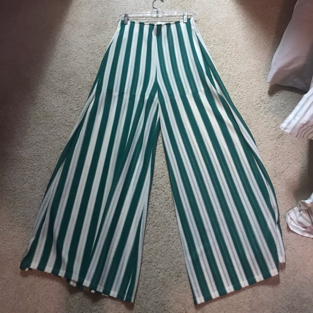 Show me your mumu pants size medium